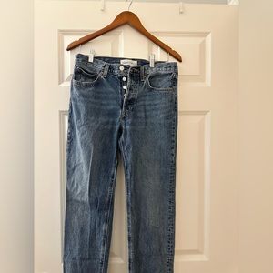 Aritzia Denim Forum The Joni Mid-Rise Loose 29L; Size 26 (but fits more like 27)